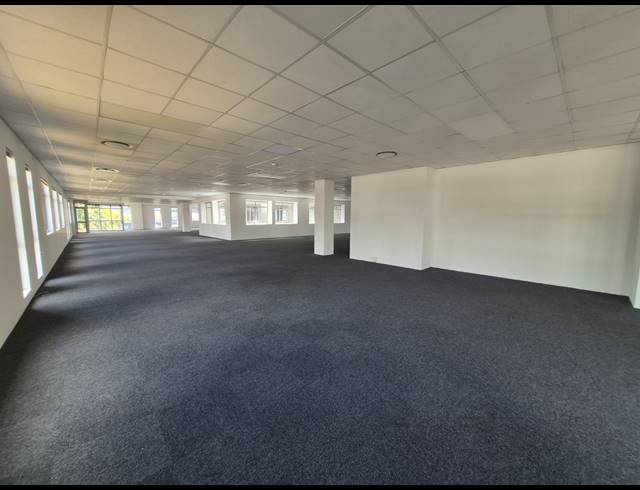 1,212M² OFFICE TO LET IN SANDTON CENTRAL